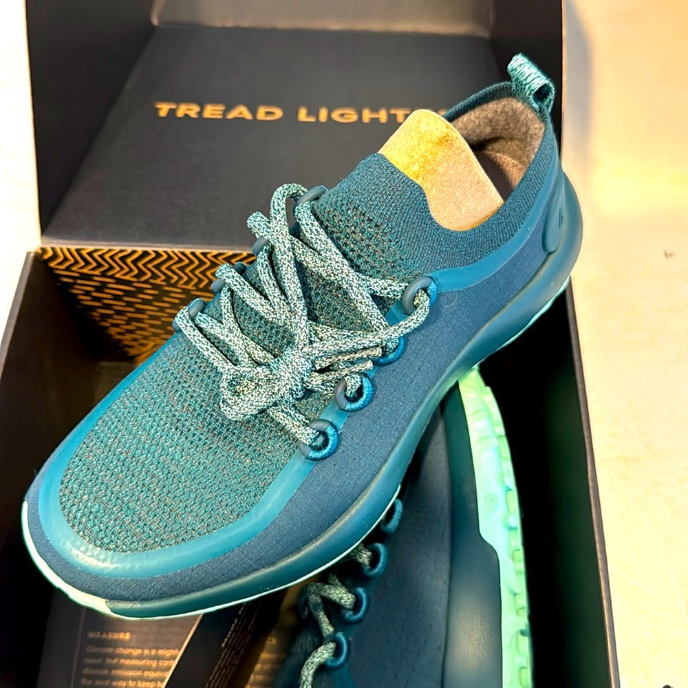 allbirds trailrunner swt deep emerald color new in box never worn